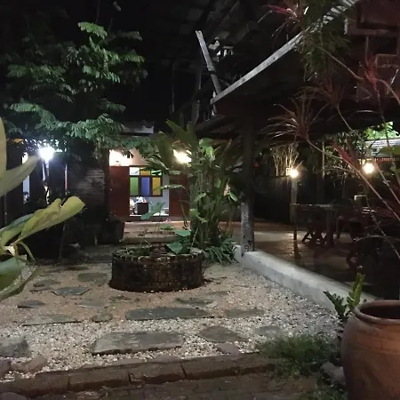 Baan Mali Lampang Homestay Exterior photo