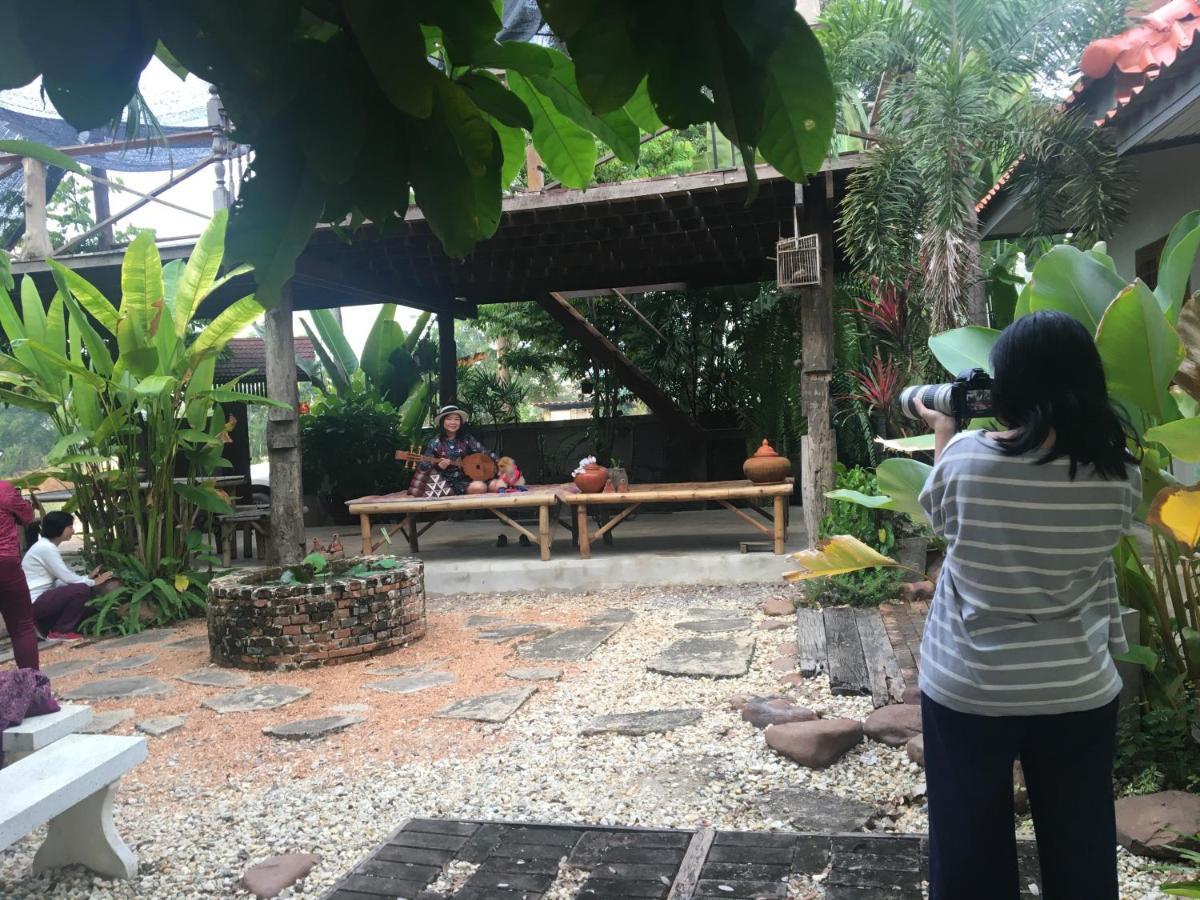 Baan Mali Farm stay *